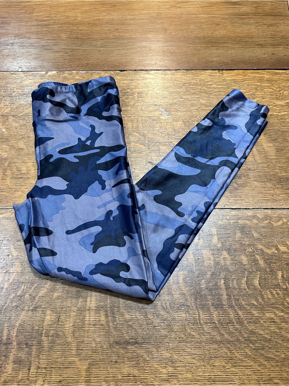 Koral Blue &‎ Black Camo Kids Leggings sz medium equestrian